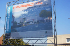 Porsche-Bauschild